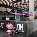 Moxy 酒店 4*