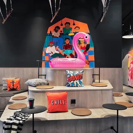 Moxy Hotel 4*