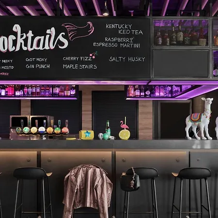 Moxy Hotel 4*