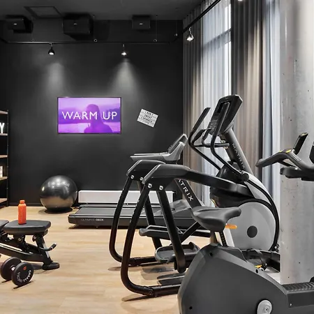 Moxy Hotel 4*